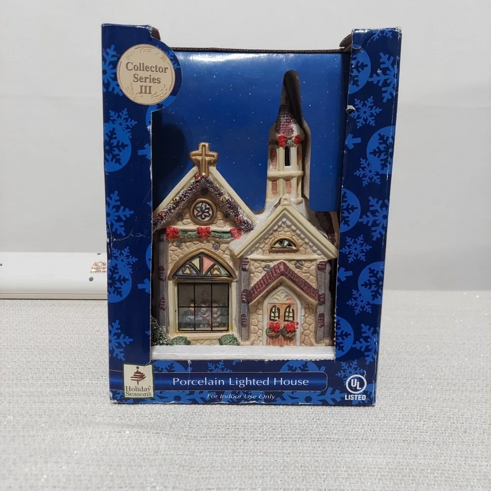 Vtg Victoria Falls Christmas Village Lighted Church, Choir, Cord Excellent Cond.